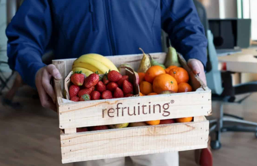 Refruiting
